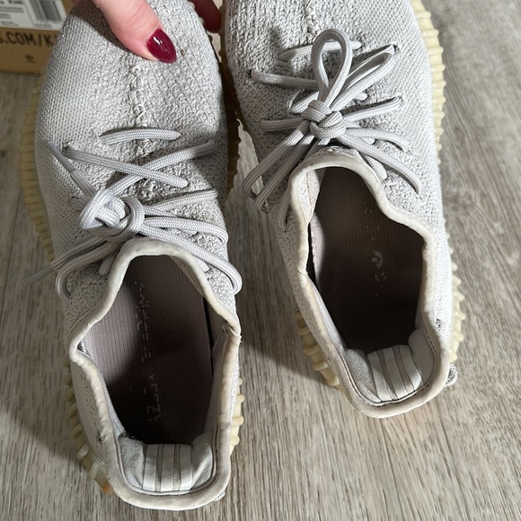 Yeezy 350 Sesame - Picture 3 of 5